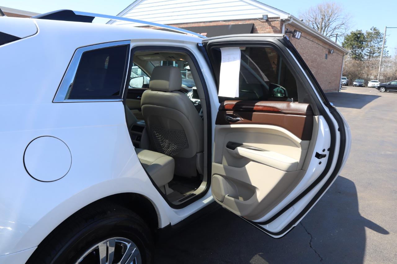Cadillac SRX Luxury 2012