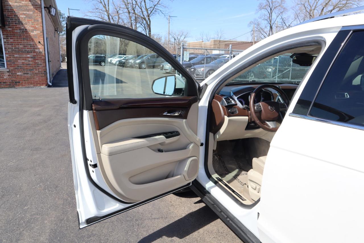 Cadillac SRX Luxury 2012