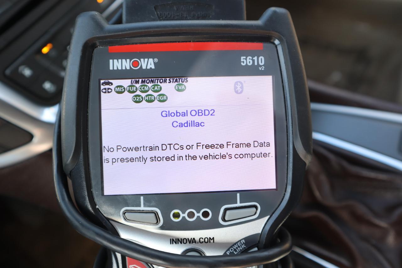 Cadillac SRX Luxury 2012