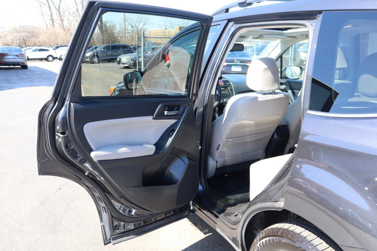 Subaru Forester 2.5i Limited 2014