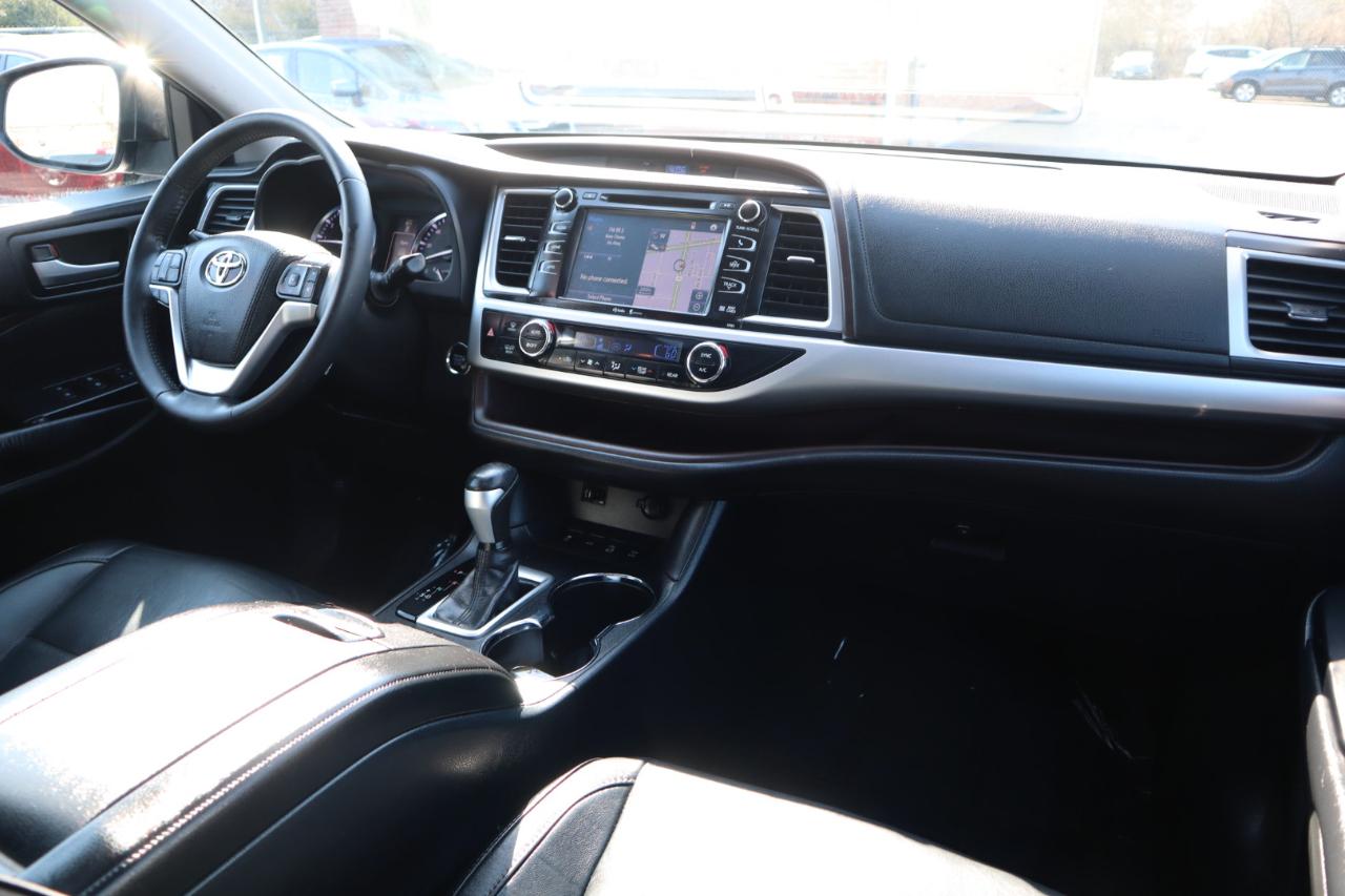 Toyota Highlander XLE AWD V6 2015