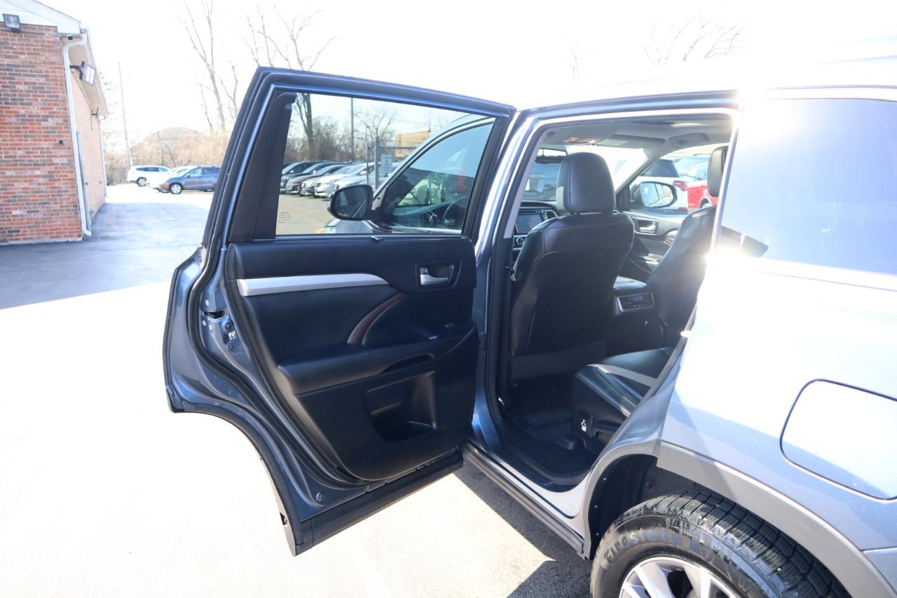 Toyota Highlander XLE AWD V6 2015