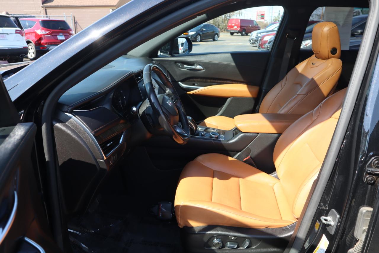 Cadillac XT4 Premium Luxury AWD 2019