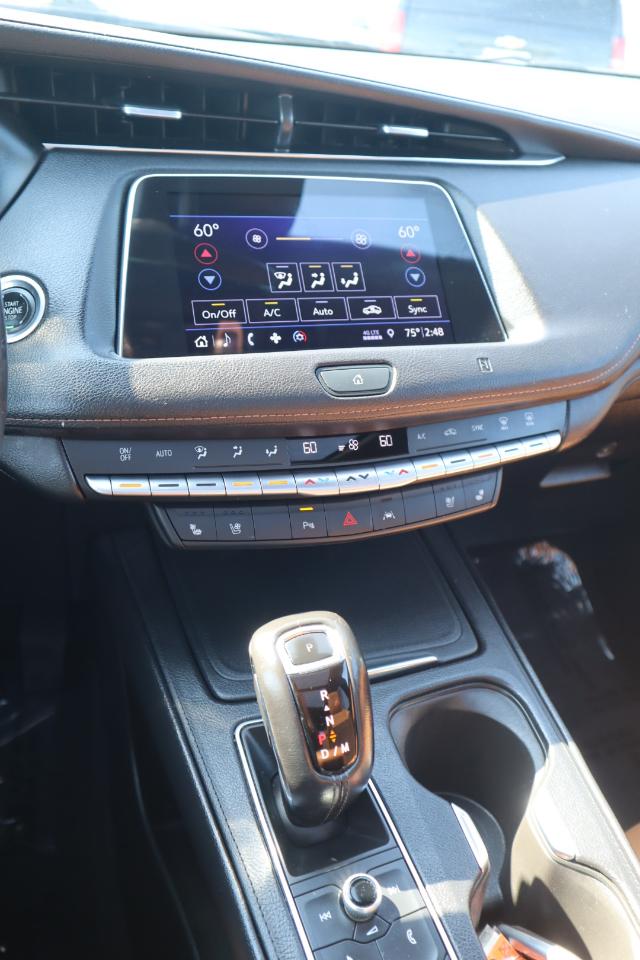 Cadillac XT4 Premium Luxury AWD 2019