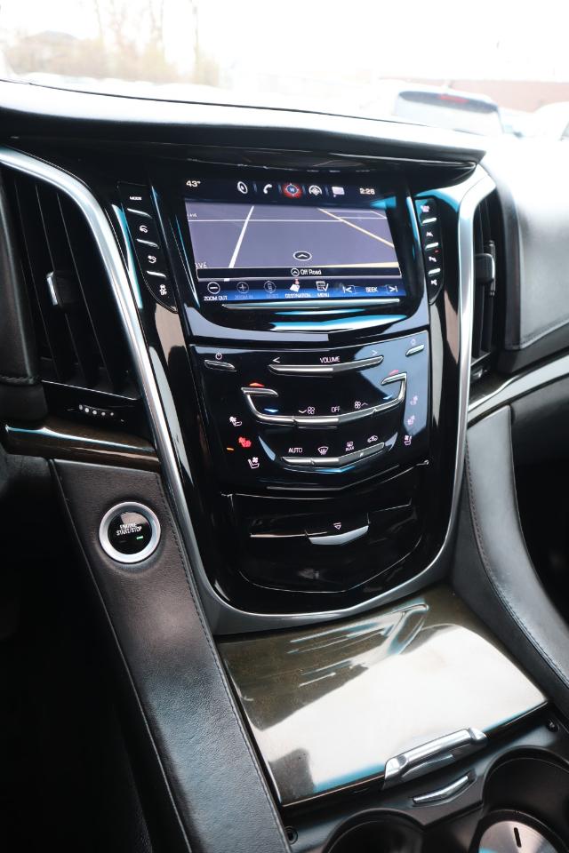 Cadillac Escalade Platinum 4WD 2017