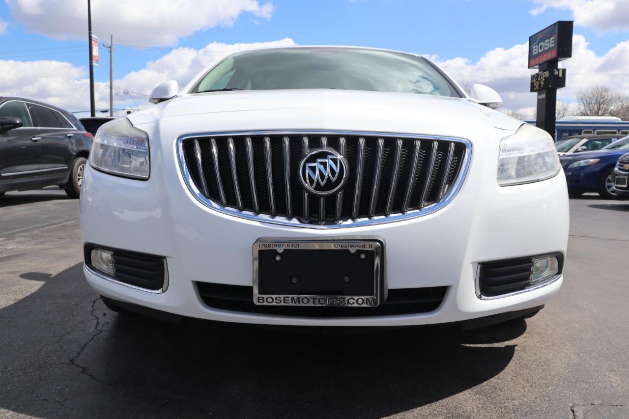 Buick Regal Base 2012