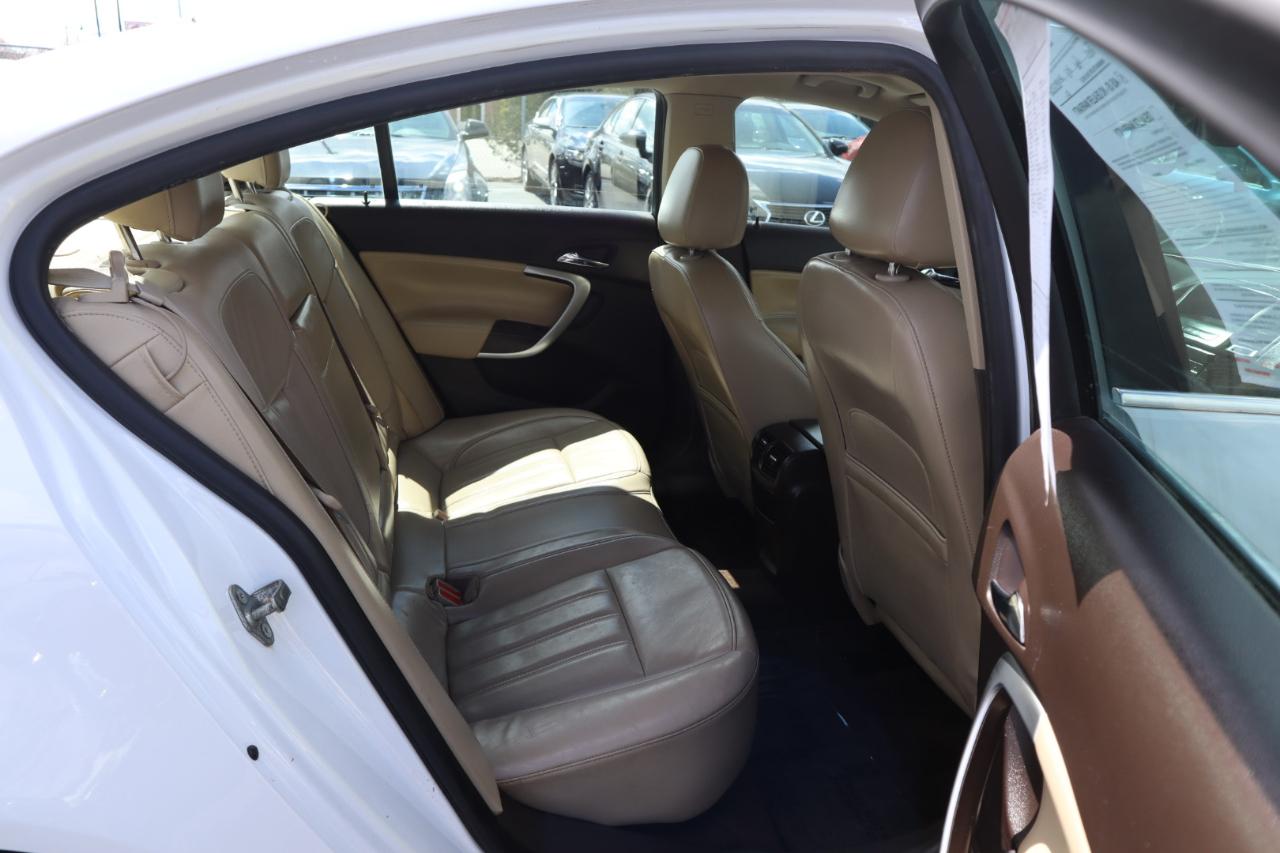 Buick Regal Base 2012