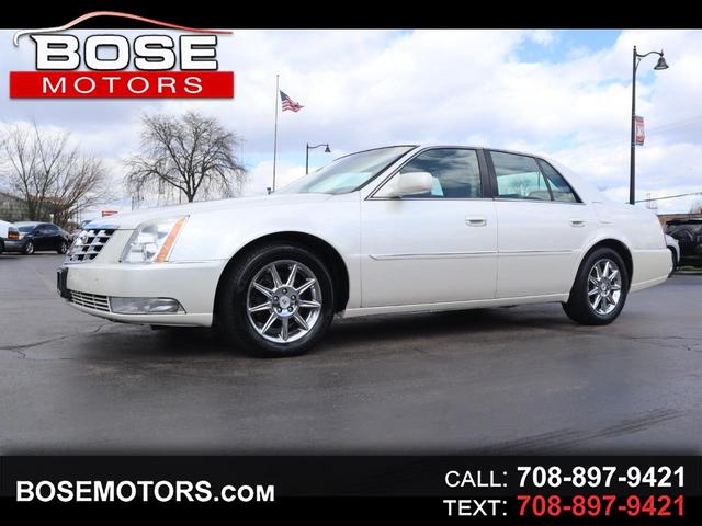 White 2011 Cadillac DTS Luxury FWD Sedan Front-Wheel Drive Automatic