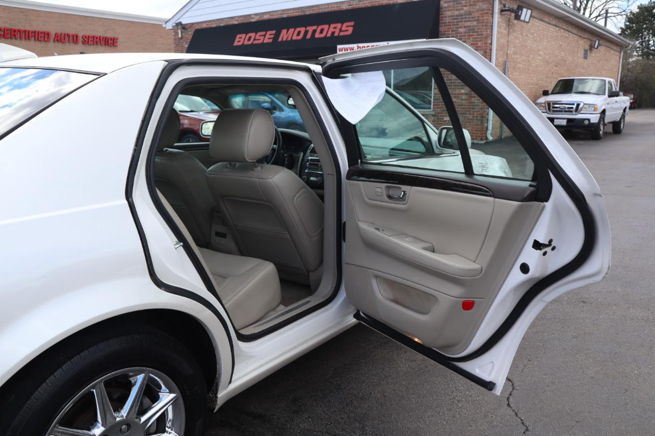 Cadillac DTS Luxury 2011