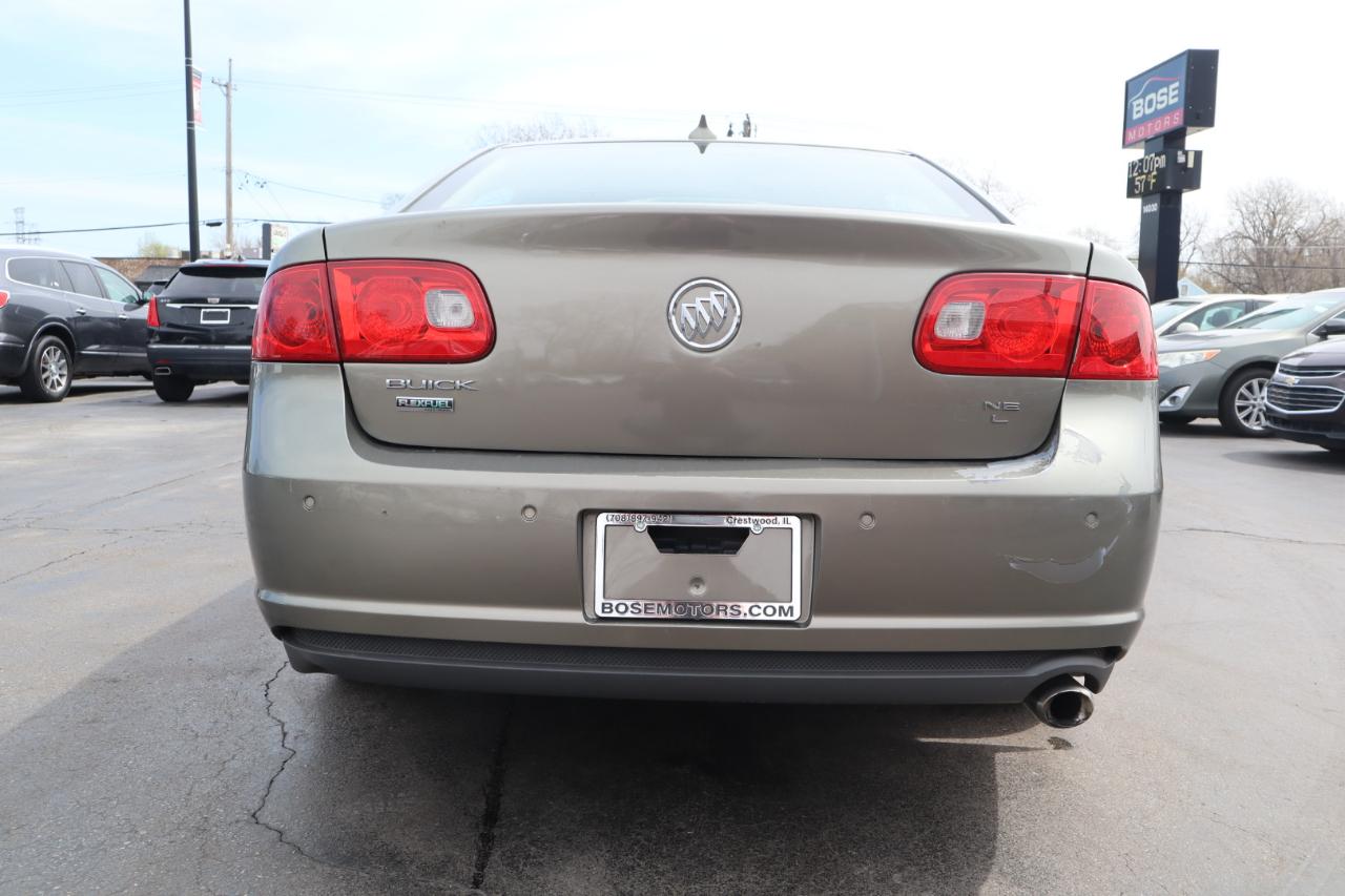 Buick Lucerne CXL 2011