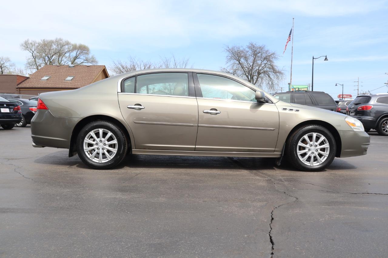 Buick Lucerne CXL 2011