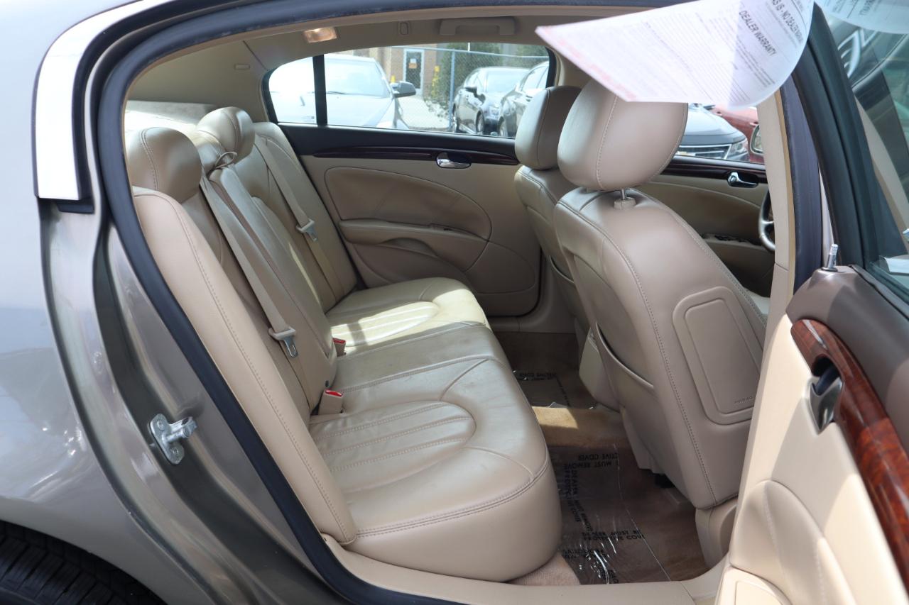 Buick Lucerne CXL 2011