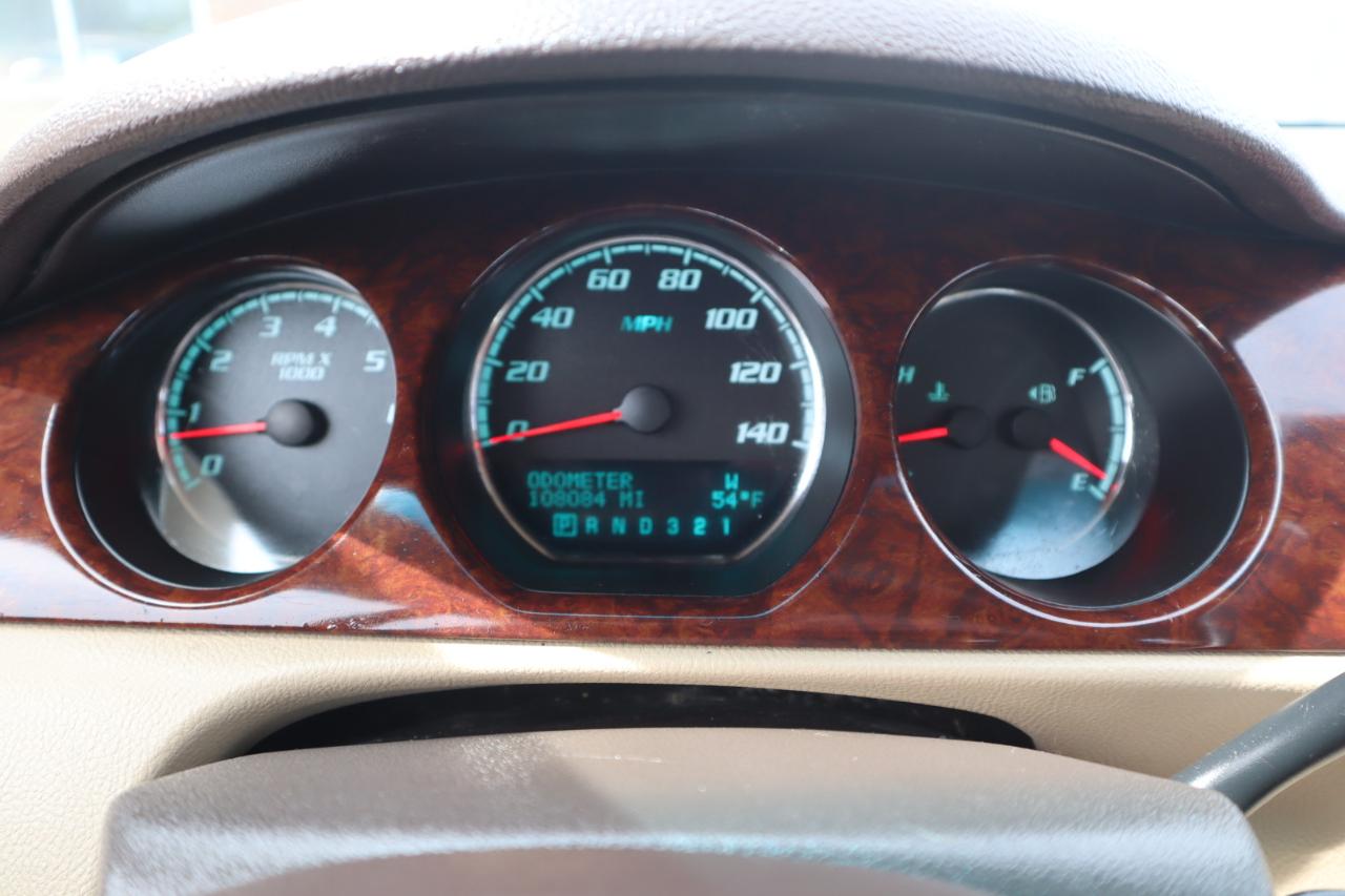 Buick Lucerne CXL 2011