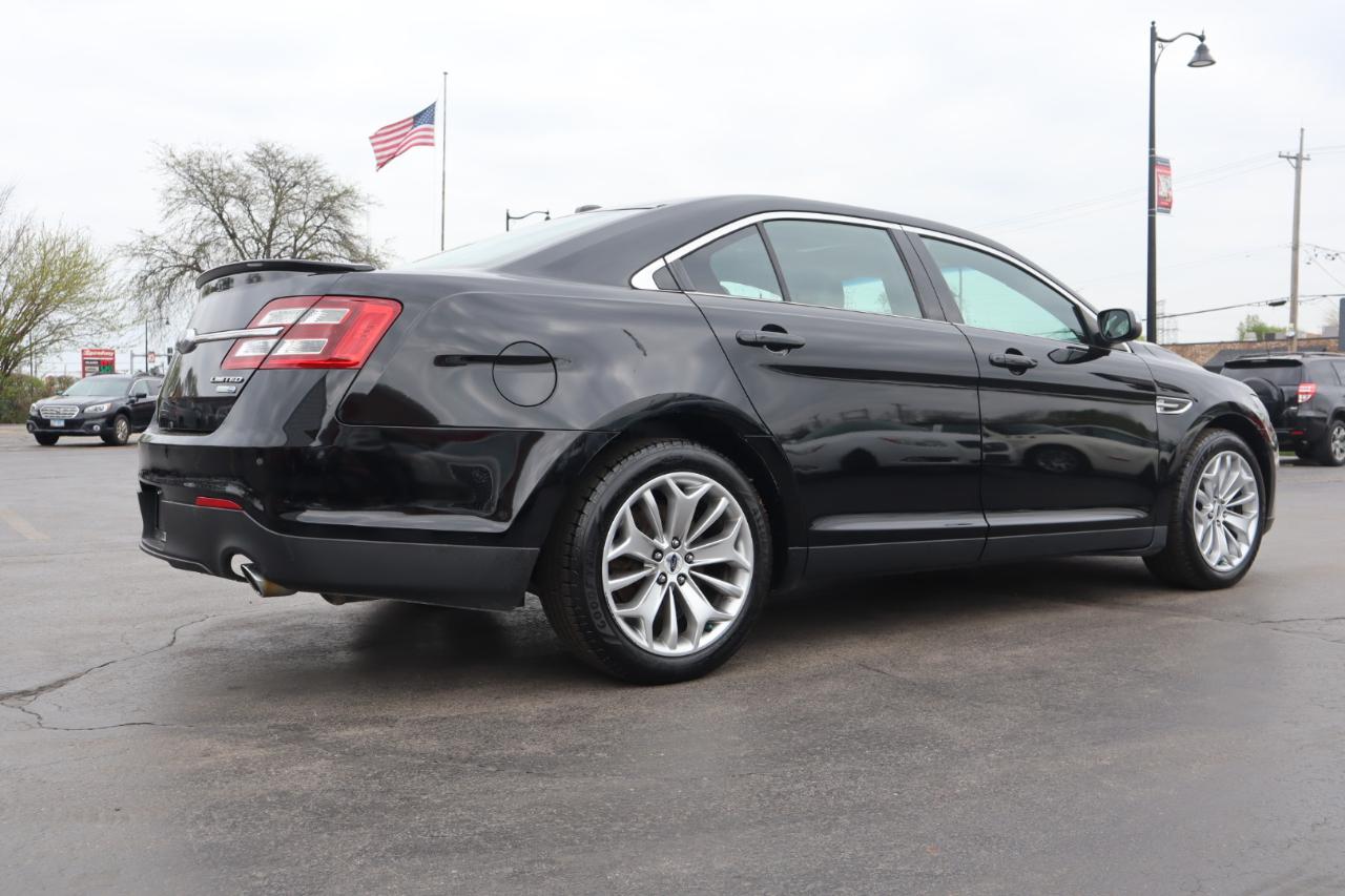 Ford Taurus Limited AWD 2018