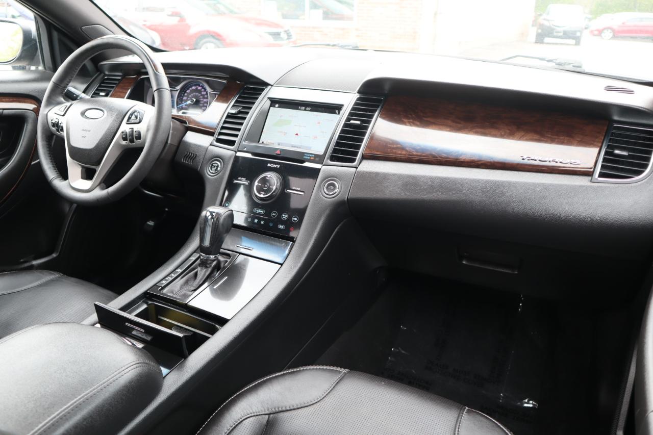 Ford Taurus Limited AWD 2018