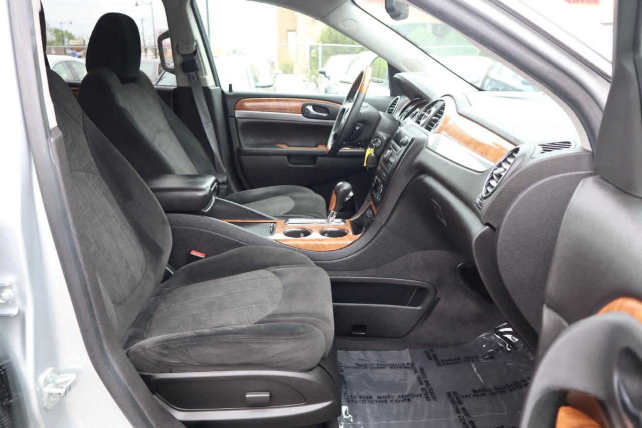 Buick Enclave Convenience FWD 2012