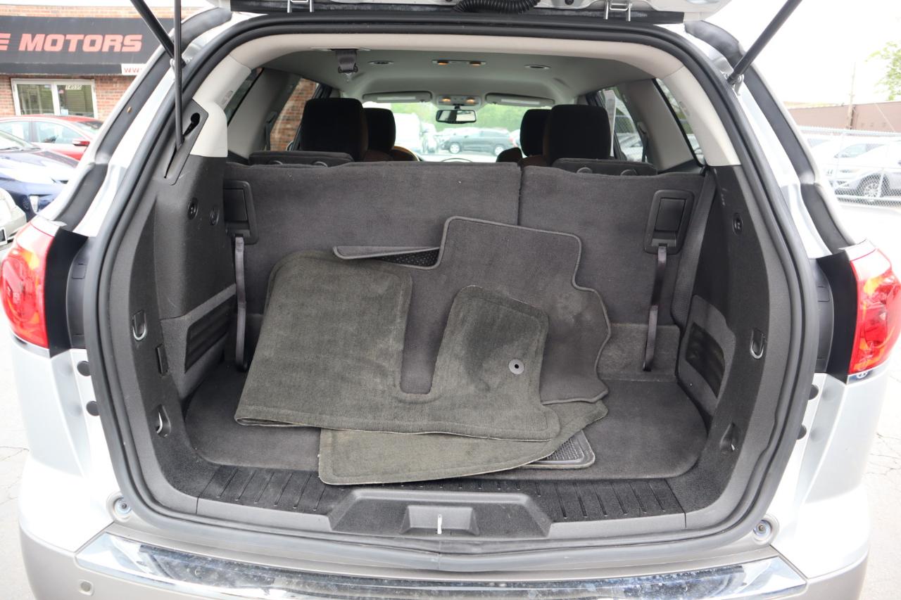 Buick Enclave Convenience FWD 2012