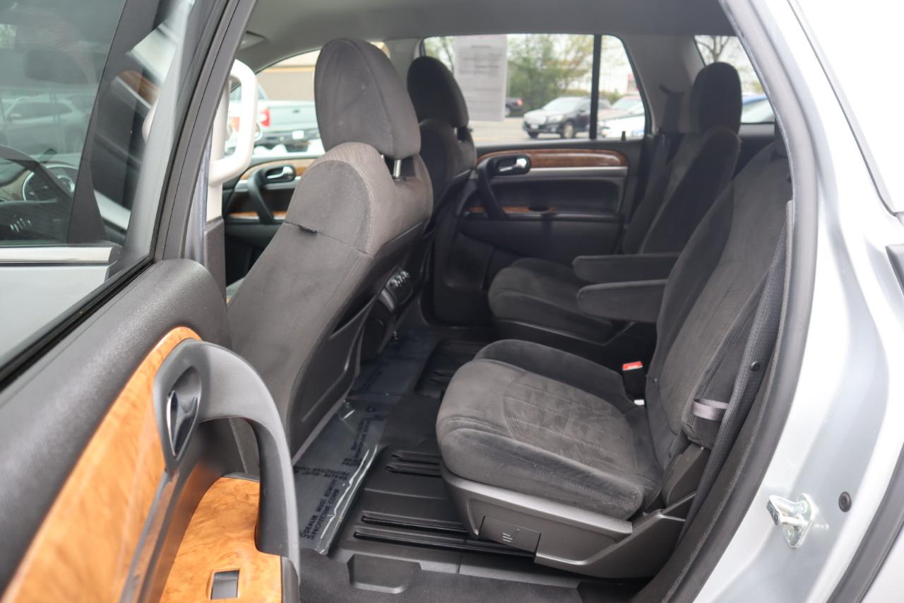 Buick Enclave Convenience FWD 2012