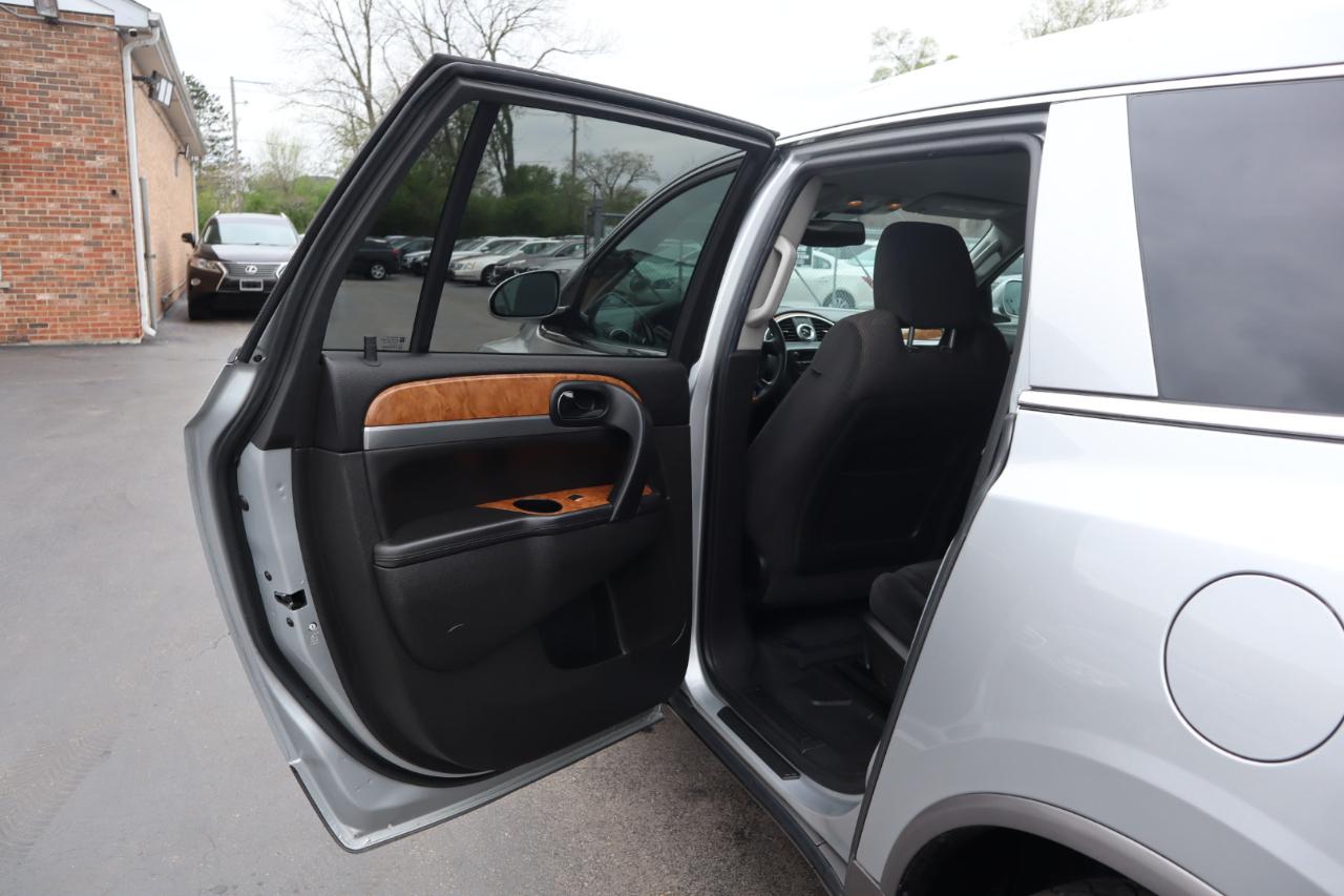 Buick Enclave Convenience FWD 2012