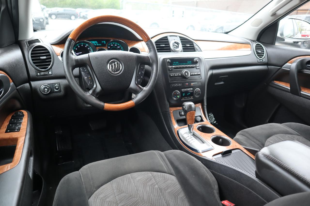 Buick Enclave Convenience FWD 2012