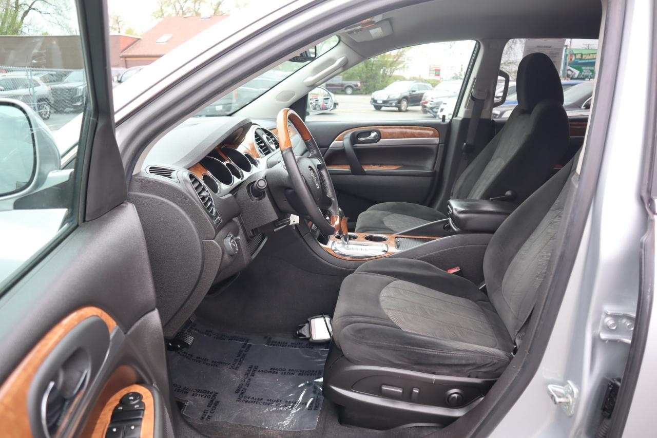 Buick Enclave Convenience FWD 2012