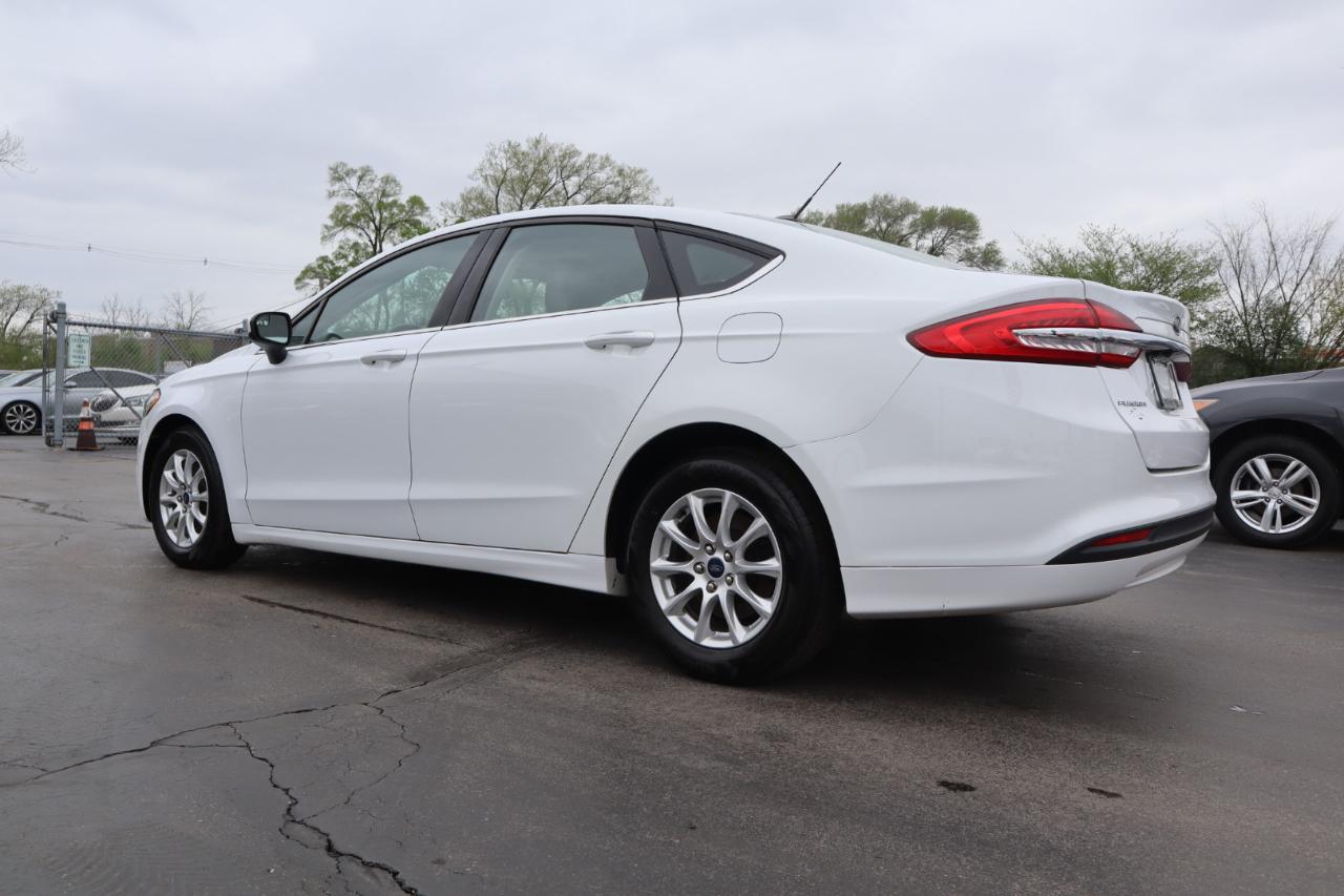 Ford Fusion S 2018