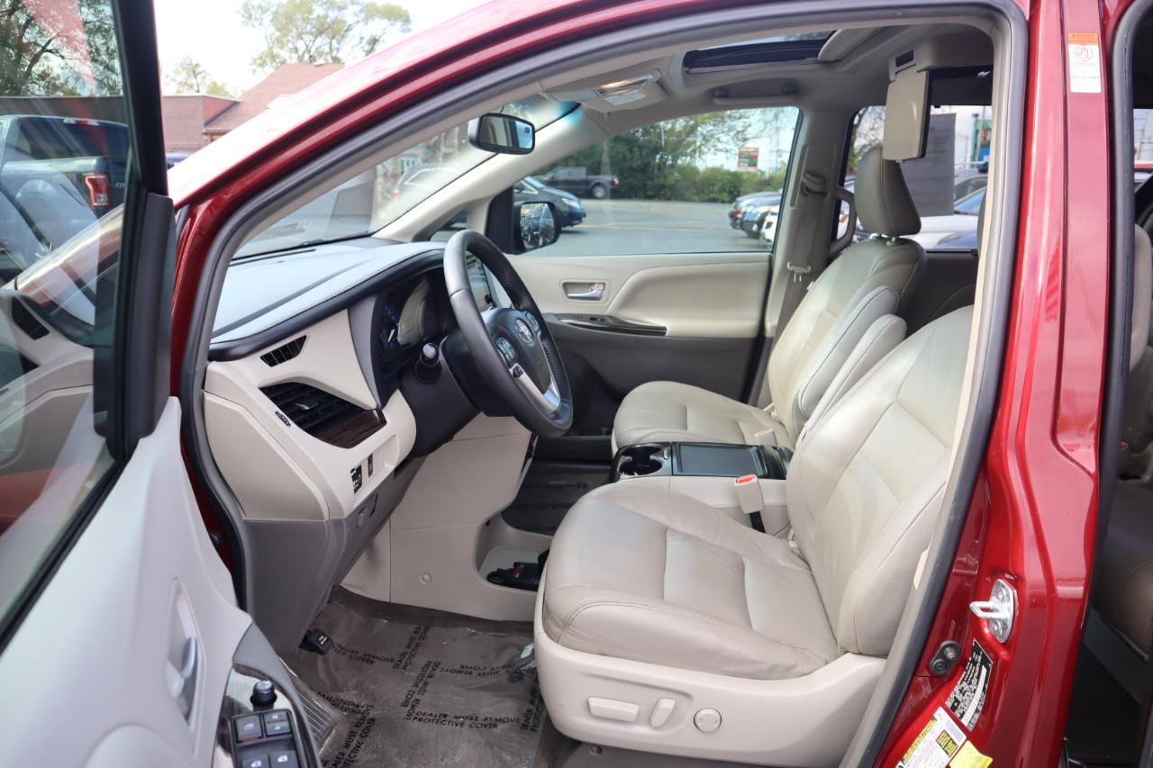 Toyota Sienna Limited AWD 7-Passenger V6 2015