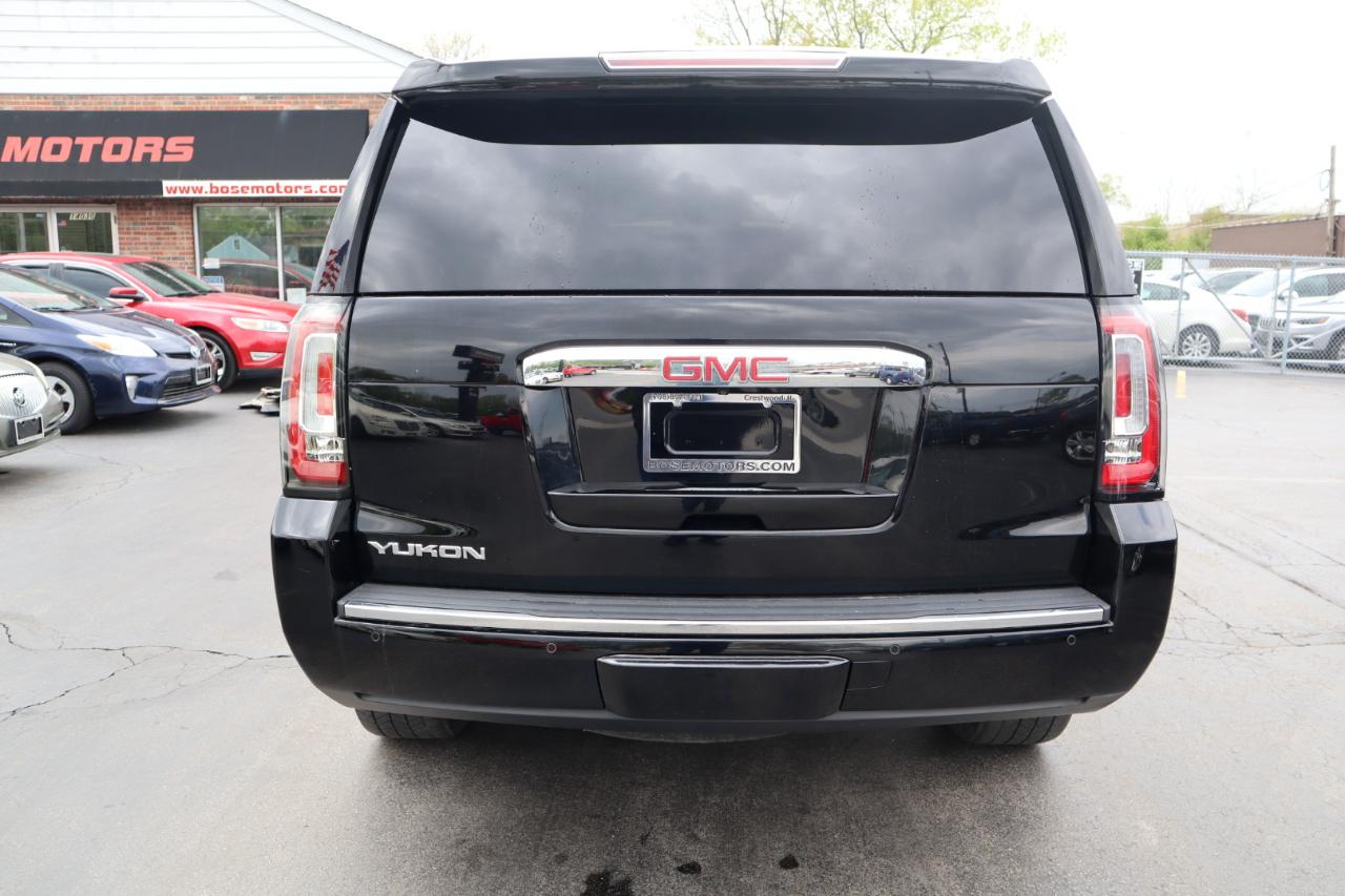 GMC Yukon Denali 4WD 2017