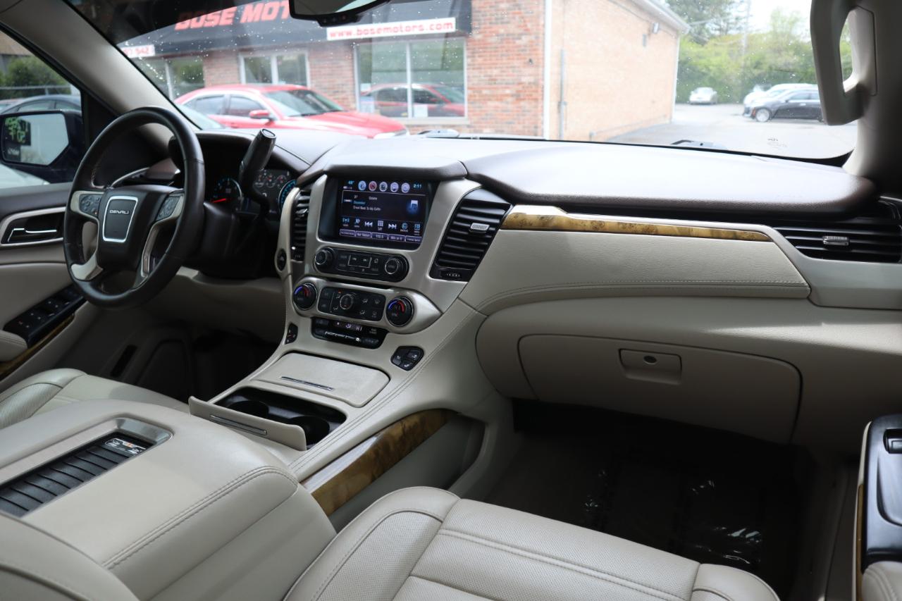 GMC Yukon Denali 4WD 2017