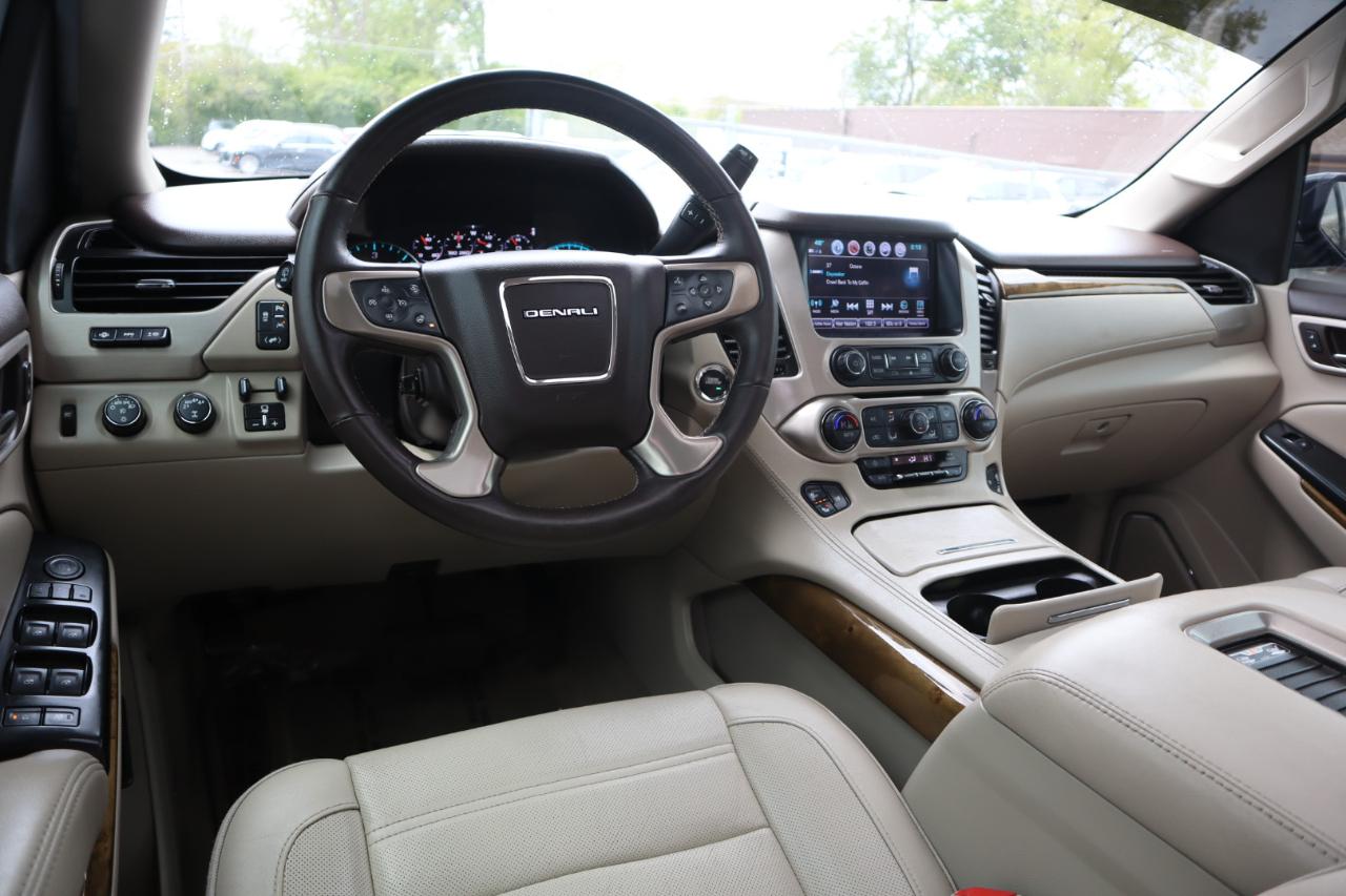 GMC Yukon Denali 4WD 2017