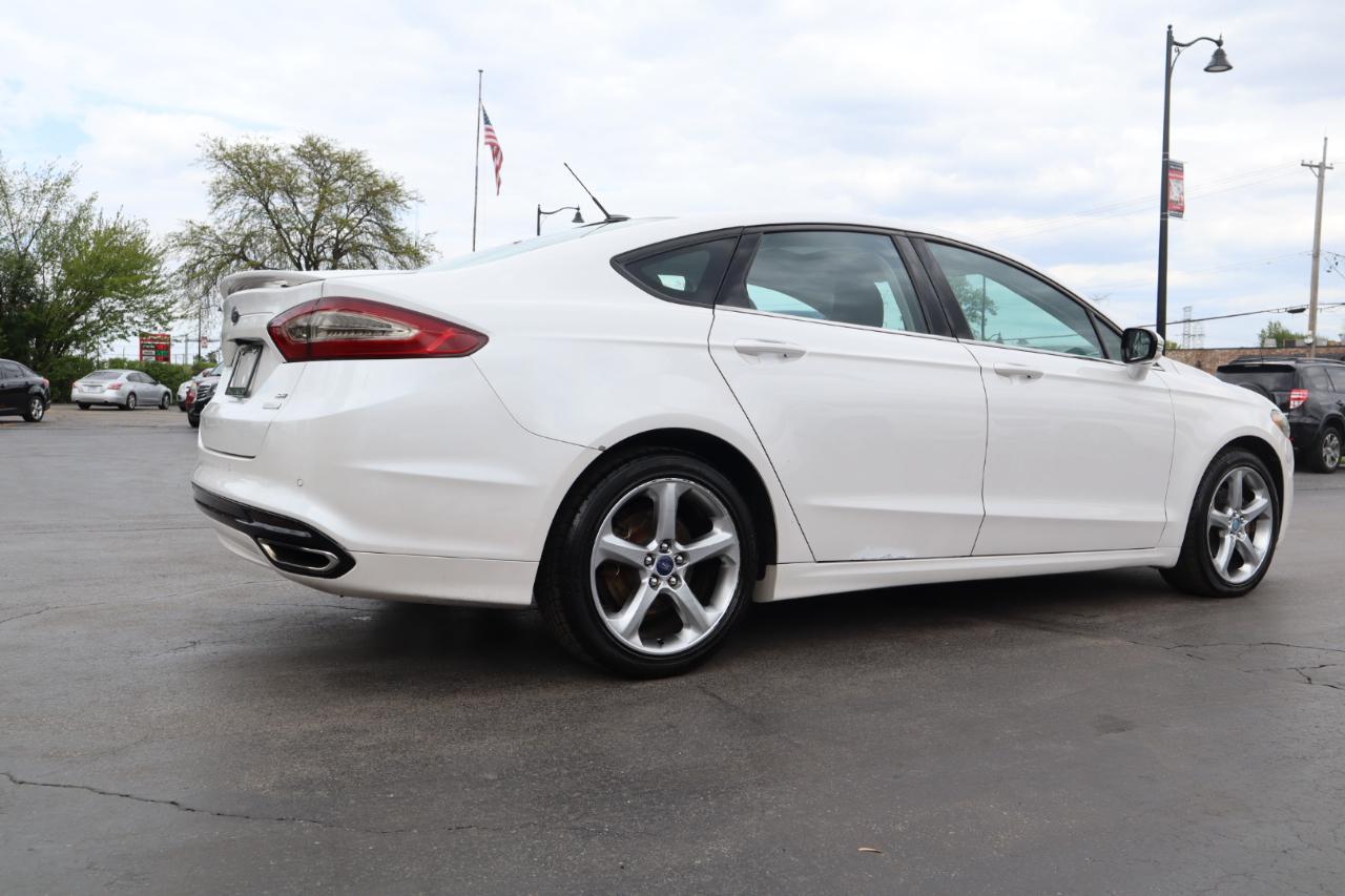 Ford Fusion SE 2013