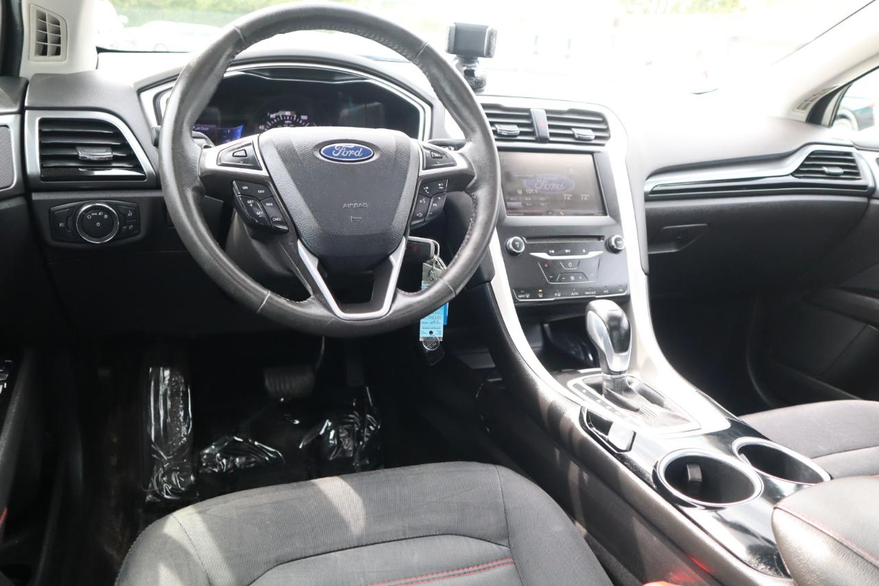 Ford Fusion SE 2013