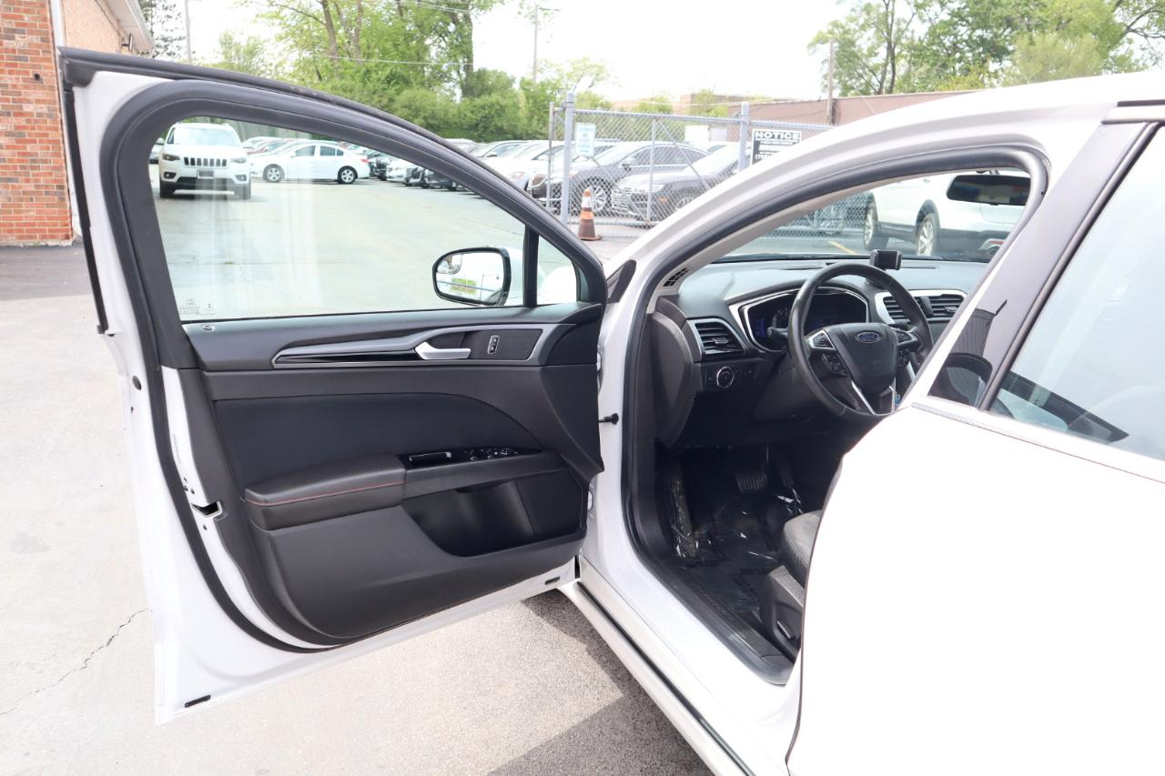 Ford Fusion SE 2013