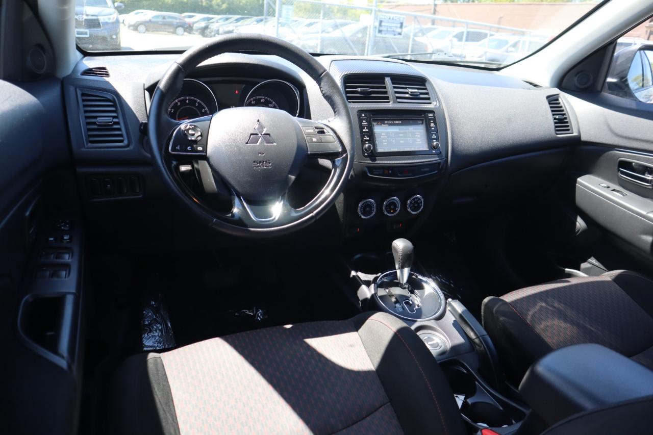 Mitsubishi Outlander Sport 2.4 SE 4WD CVT 2017