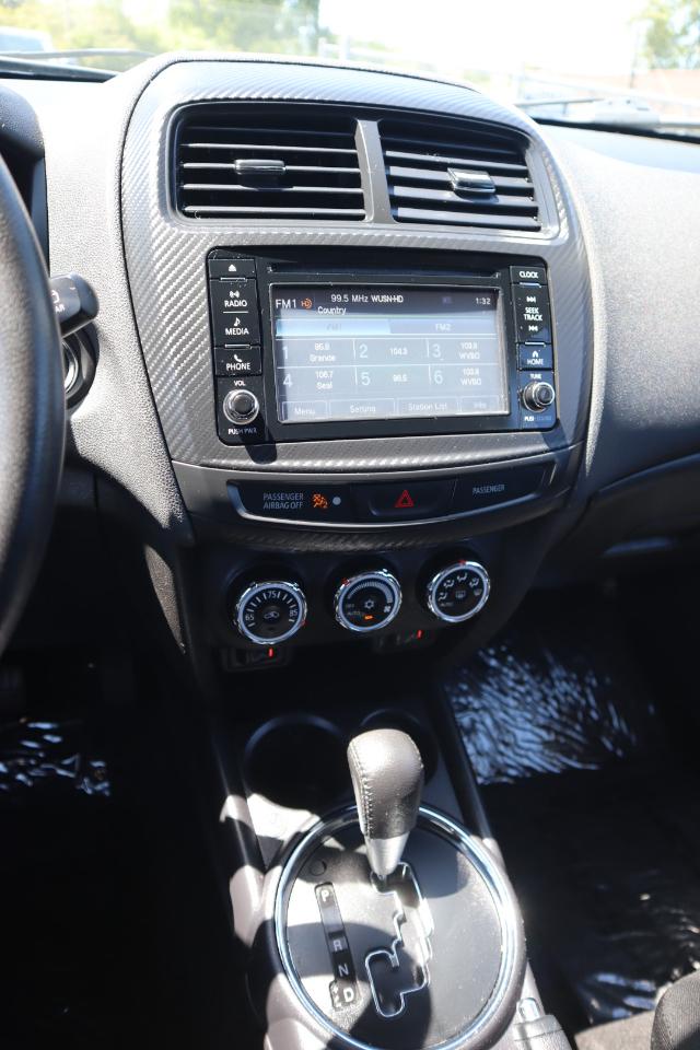 Mitsubishi Outlander Sport 2.4 SE 4WD CVT 2017