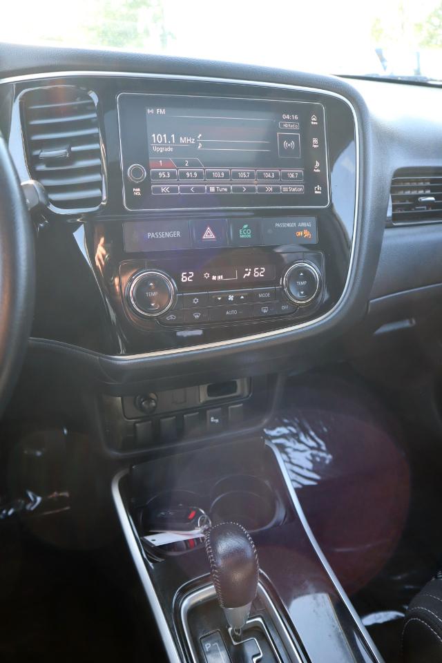 Mitsubishi Outlander SEL AWD 2018