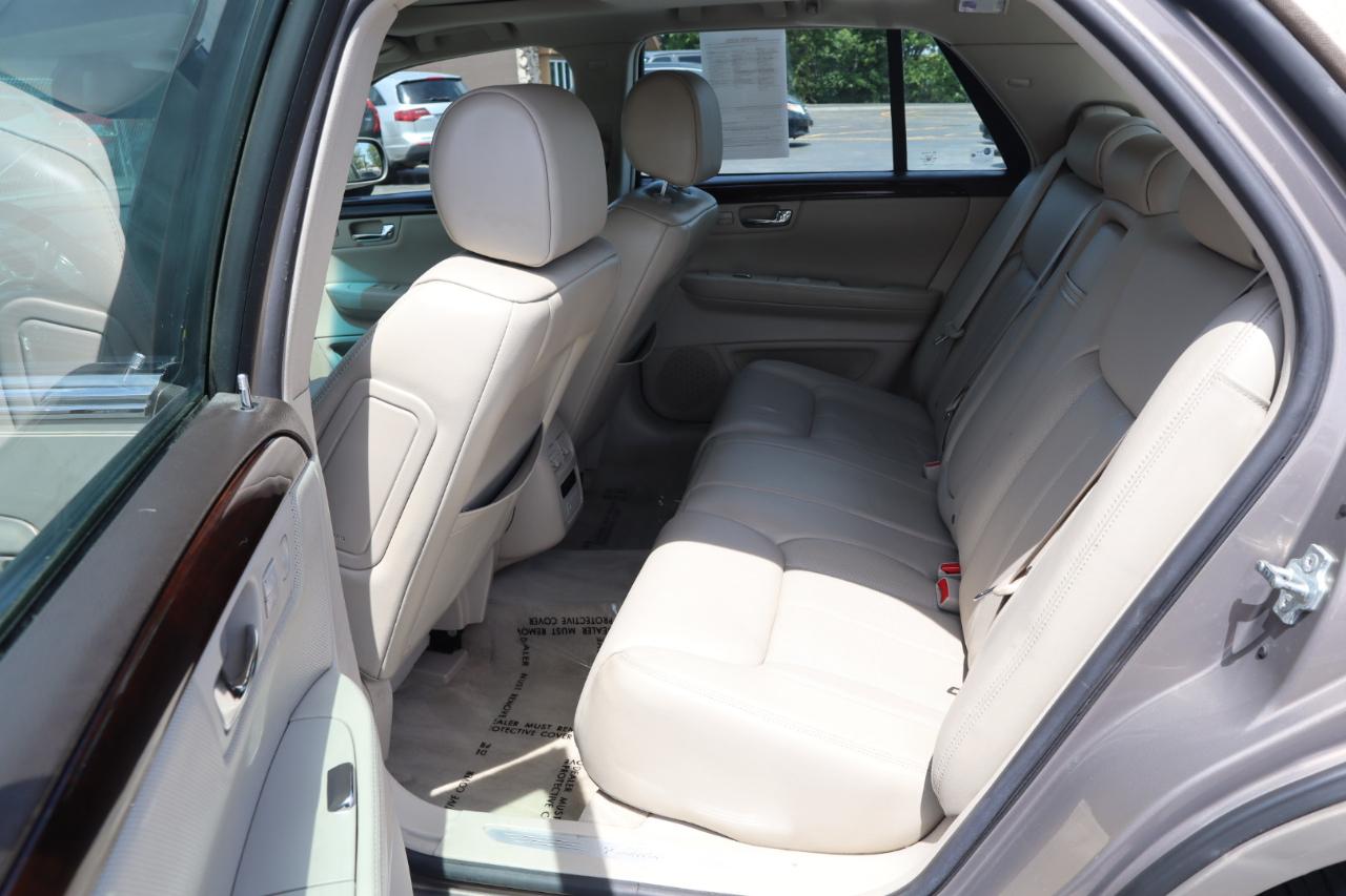 Cadillac DTS Sedan 2007