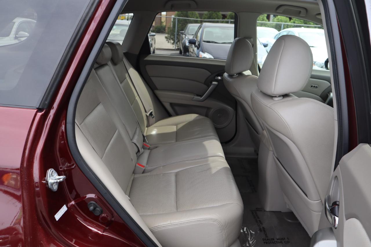 Acura RDX 5-Spd AT SH-AWD with Technology Package 2011