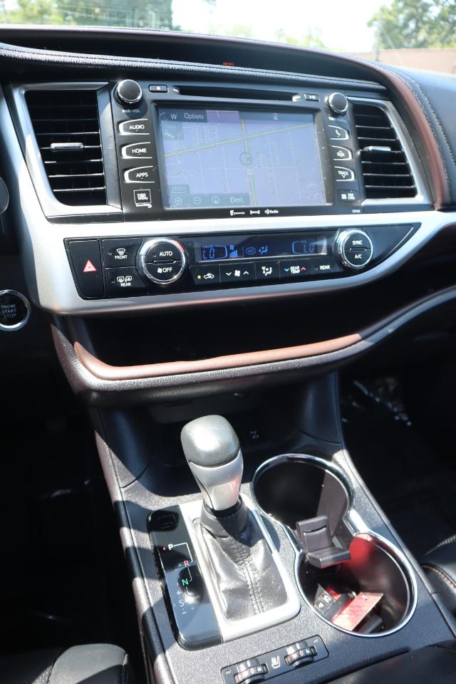 Toyota Highlander Limited AWD V6 2016