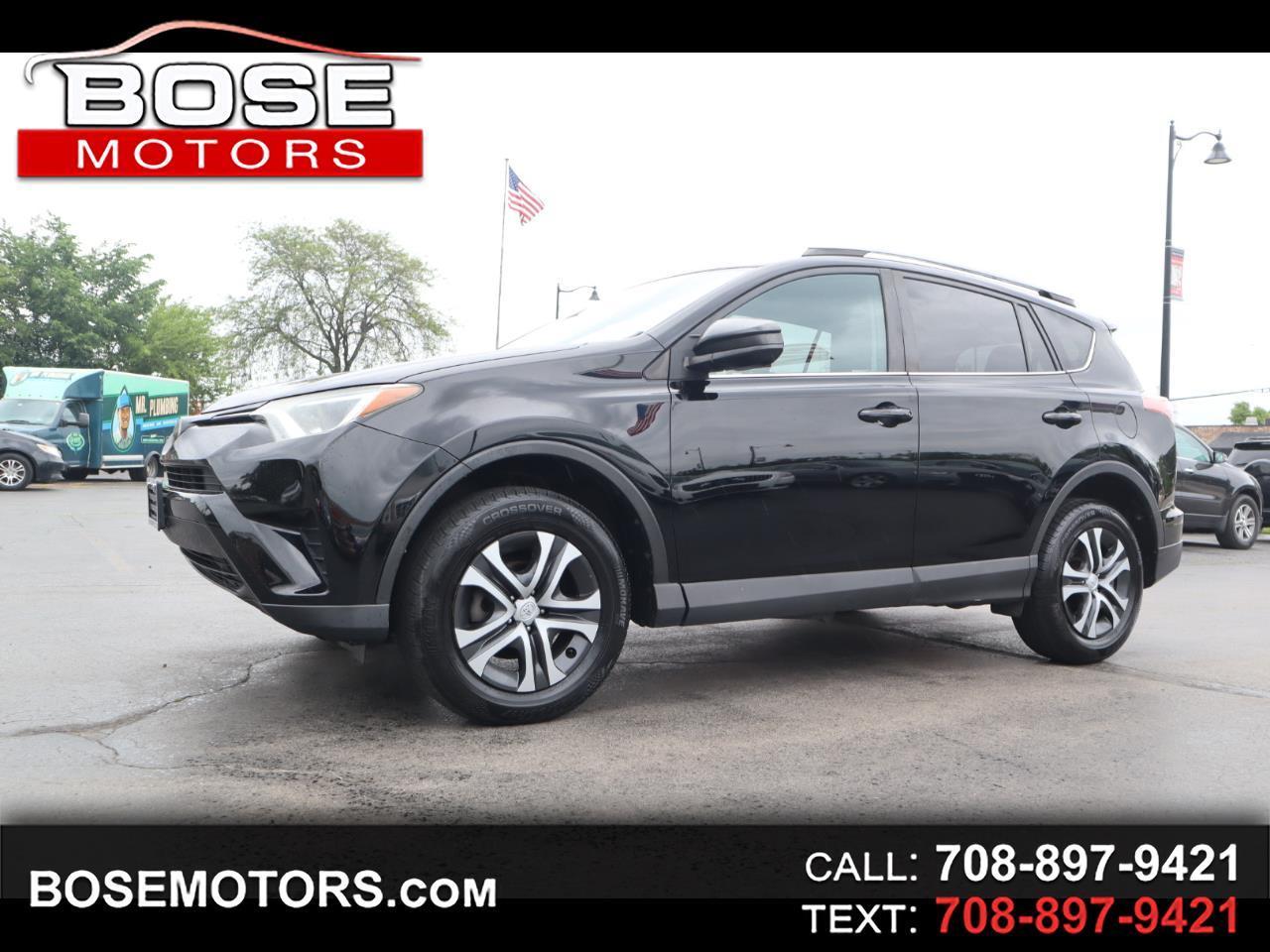 Toyota RAV4 LE AWD 2017