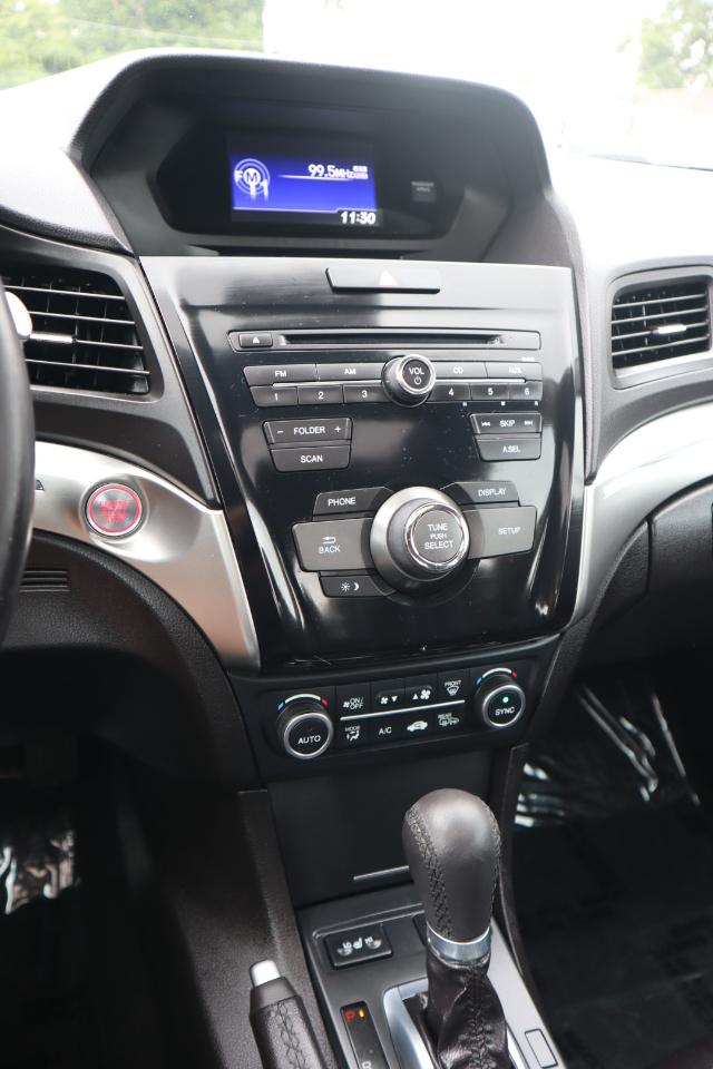 Acura ILX Base 2019