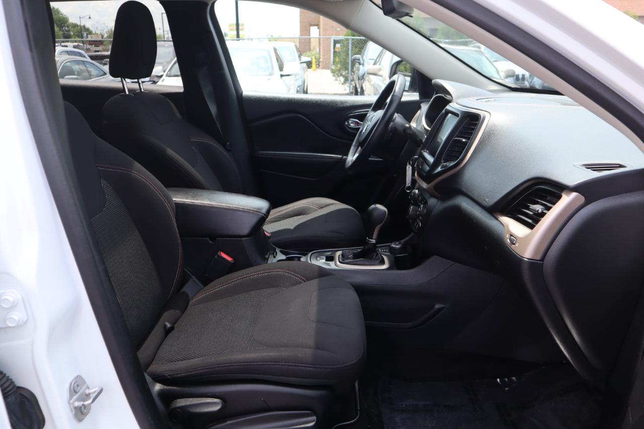 Jeep Cherokee Latitude 4WD 2016