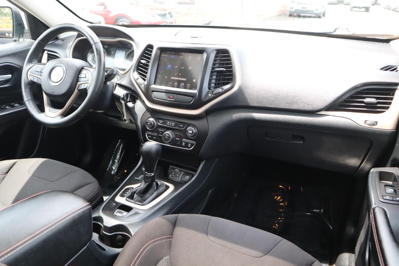 Jeep Cherokee Latitude 4WD 2016