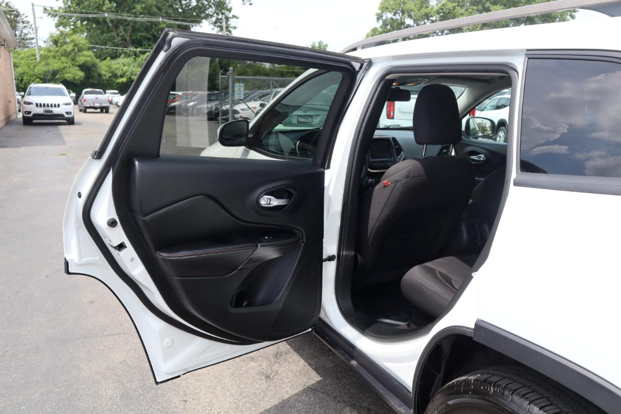 Jeep Cherokee Latitude 4WD 2016