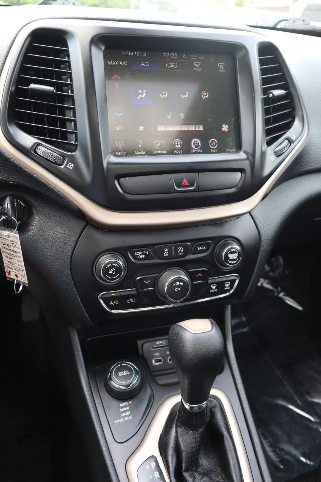 Jeep Cherokee Latitude 4WD 2016