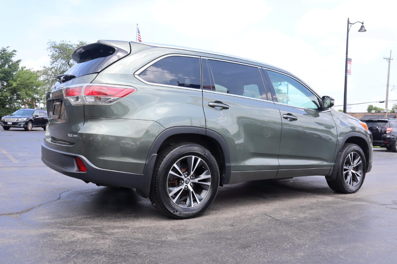 Toyota Highlander XLE AWD V6 2016
