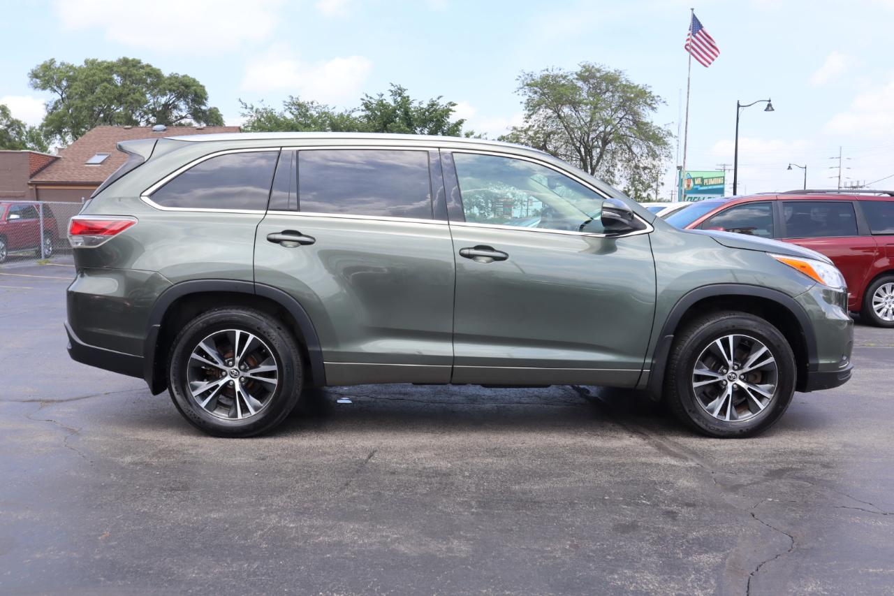 Toyota Highlander XLE AWD V6 2016