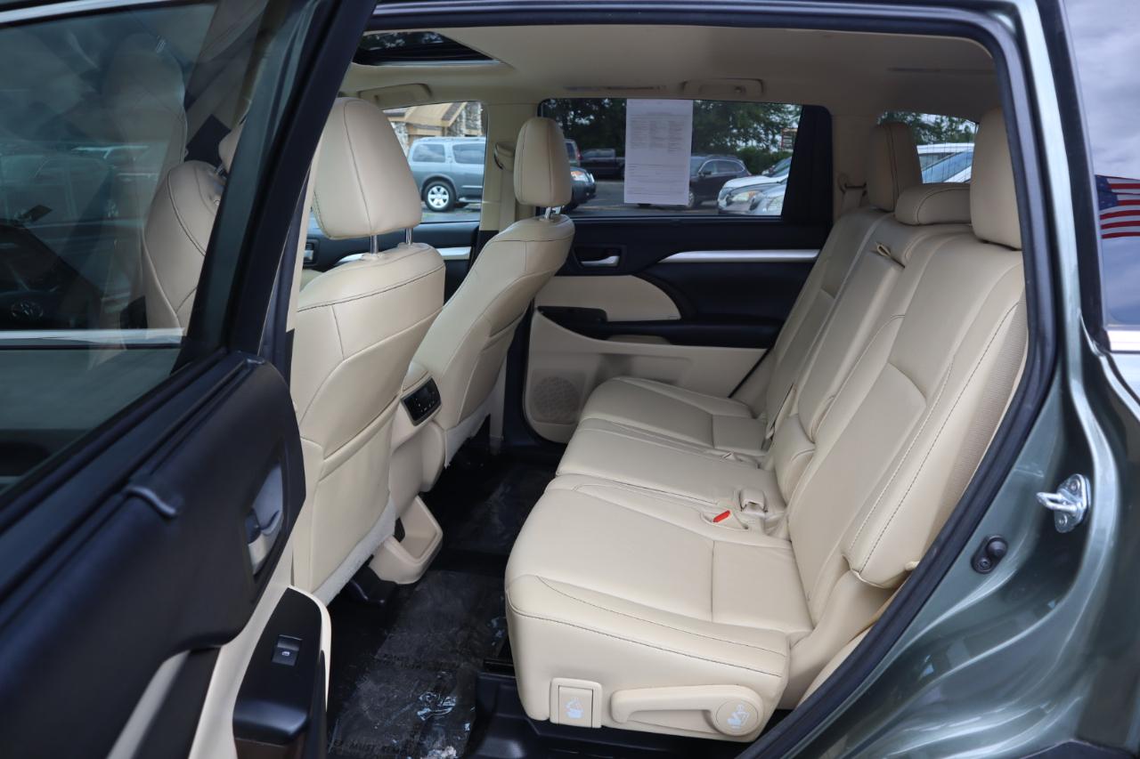 Toyota Highlander XLE AWD V6 2016