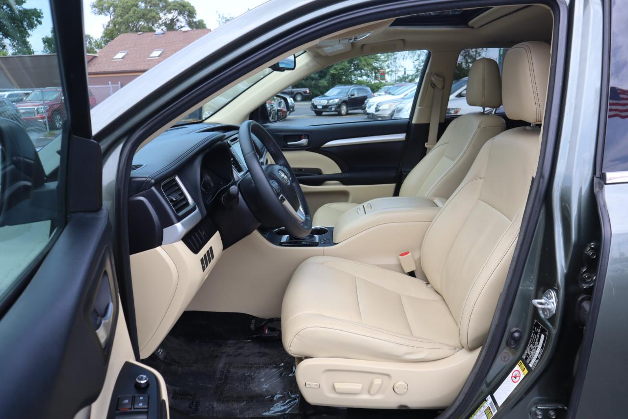 Toyota Highlander XLE AWD V6 2016