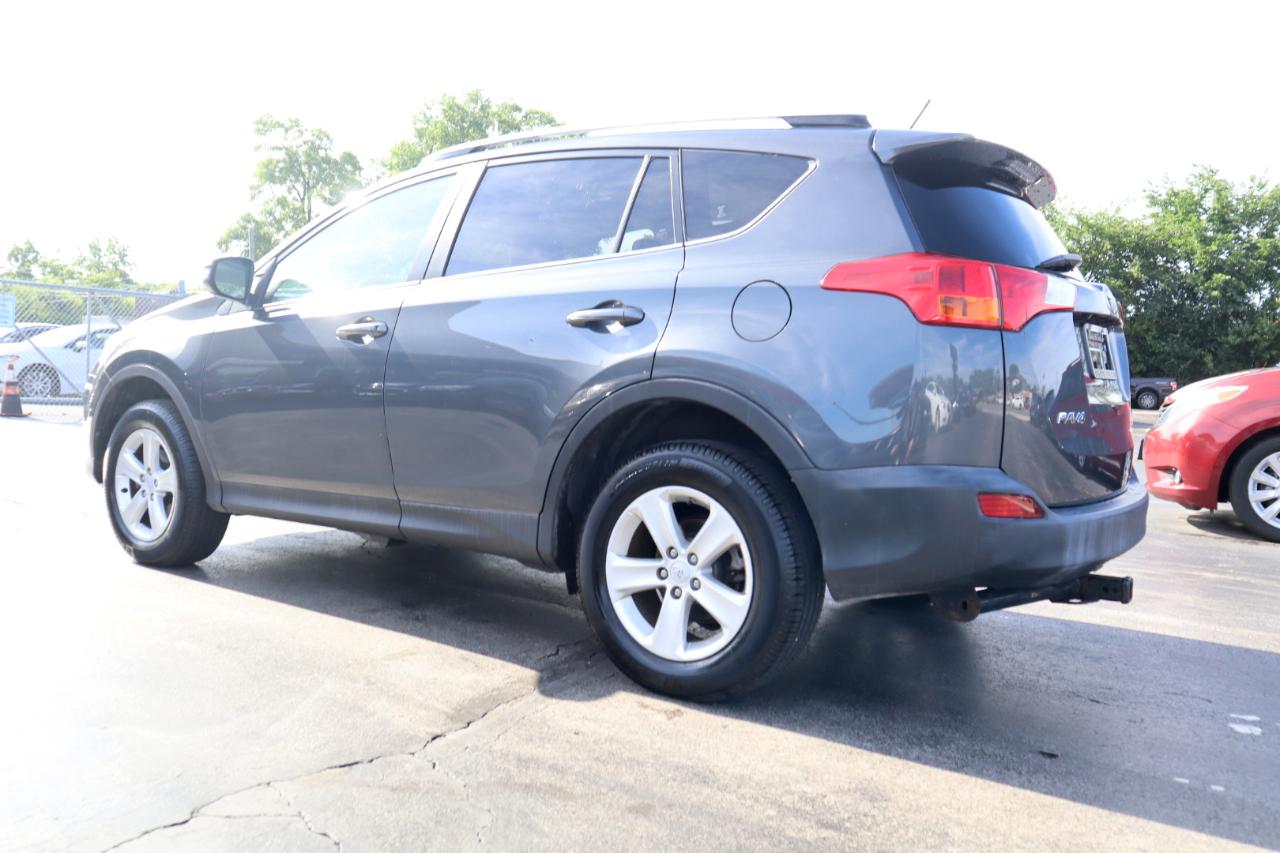 Toyota RAV4 XLE AWD 2013